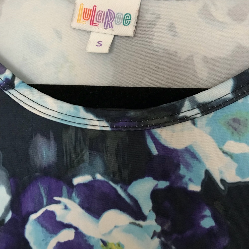 Small Purple floral LuLaRoe Irma - Picture 3 of 3